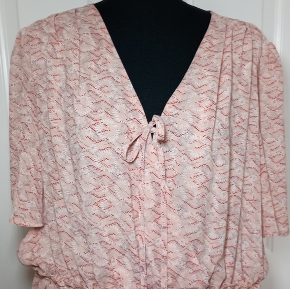 Black Tape Geometric Print Midi Dress 1X - Picture 5 of 13